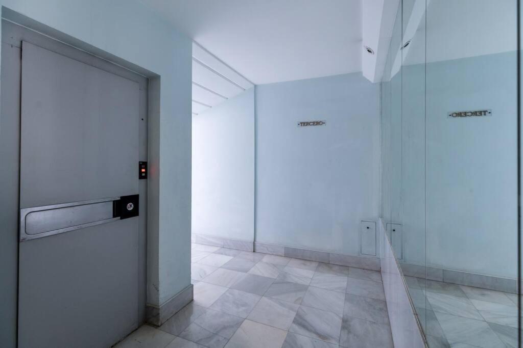 Apartamentos Rg, San Vicente 22 Σεβίλλη Εξωτερικό φωτογραφία