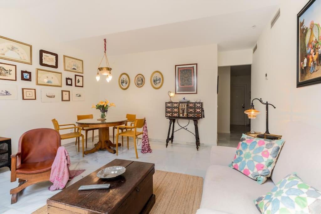 Apartamentos Rg, San Vicente 22 Σεβίλλη Εξωτερικό φωτογραφία